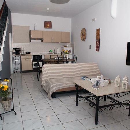 Villa NOTOS Makrýgialos Esterno foto