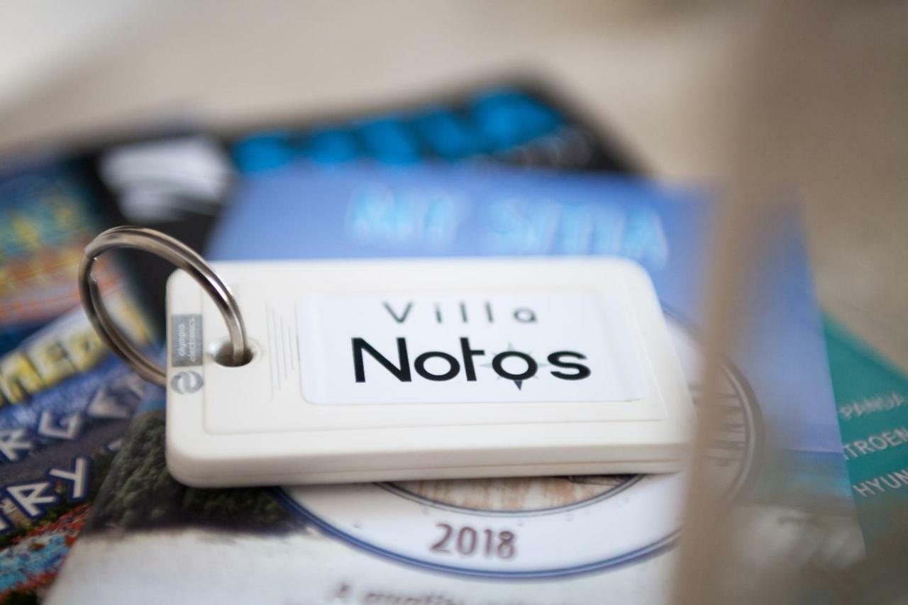 Villa NOTOS Makrýgialos Esterno foto